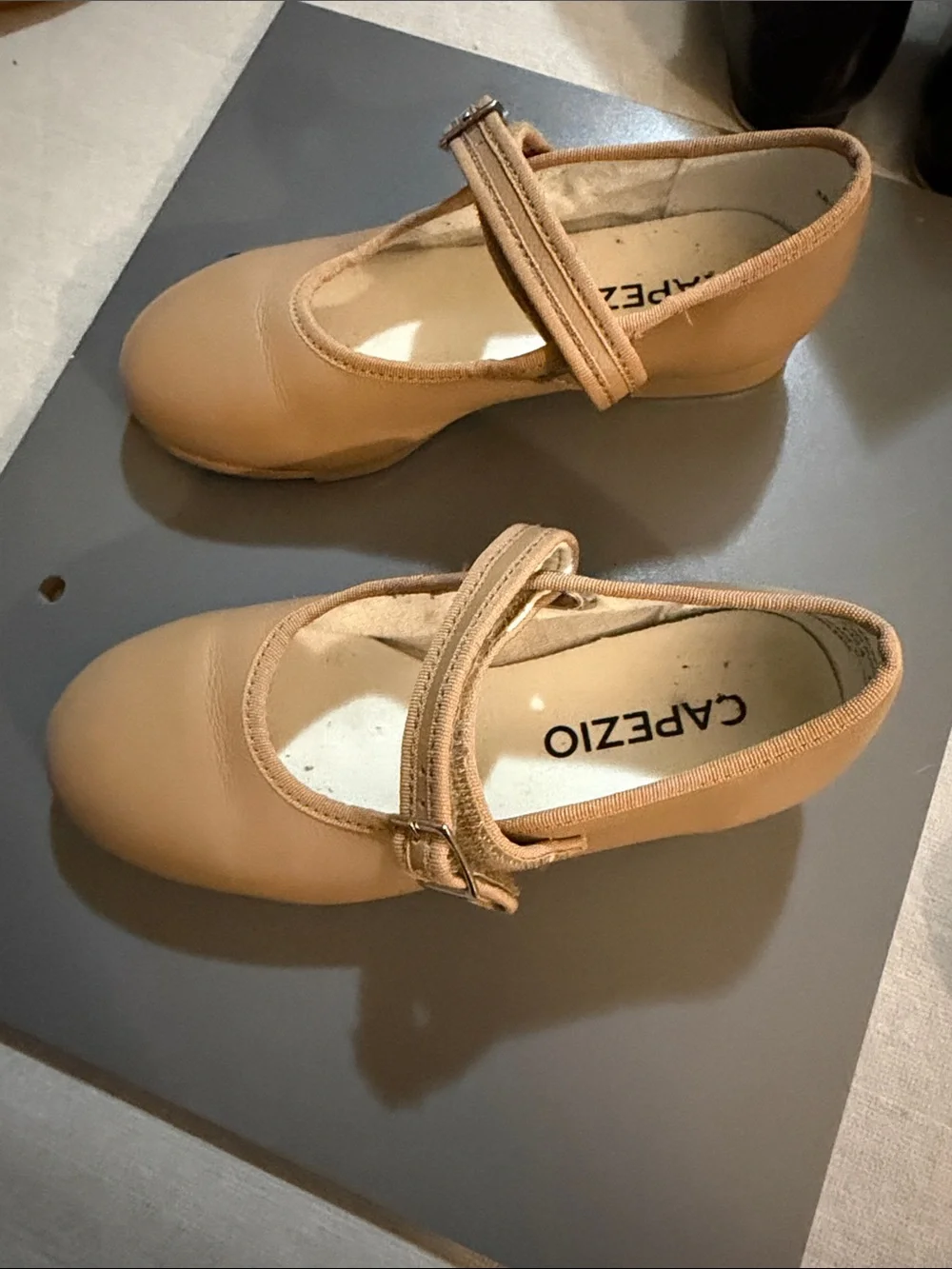 Capezio Girls' Tan Tap Shoe 12.5 W Girls